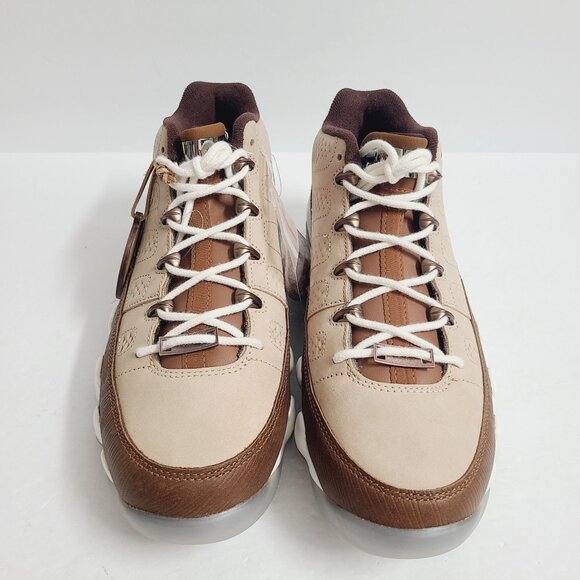 Athletic_Shoes